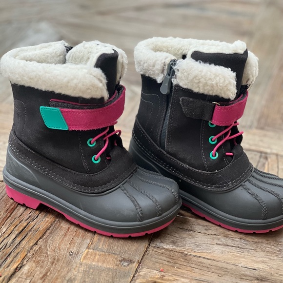 Girls snow boots size 11 - Picture 3 of 4